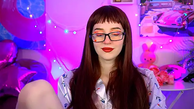 AliceWelch  online show from 10, 9, 2025