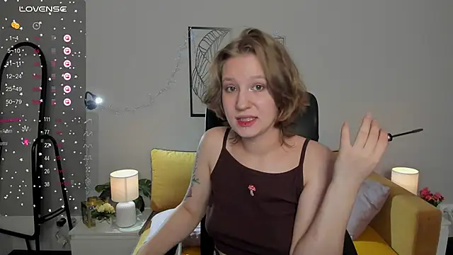 Snapshot of Hailey_Foxy chatting on 26, 9, 2025 Hailey Foxy online show from 26, 9, 2025