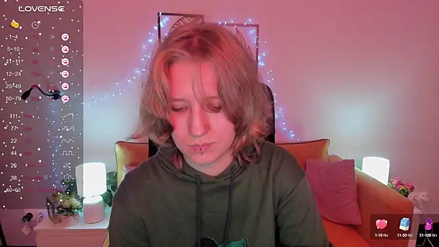 Snapshot of Hailey_Foxy chatting on 5, 10, 2025 Hailey Foxy online show from 5, 10, 2025