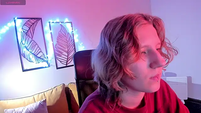 Snapshot of Hailey_Foxy chatting on 4, 11, 2025 Hailey Foxy online show from 4, 11, 2025