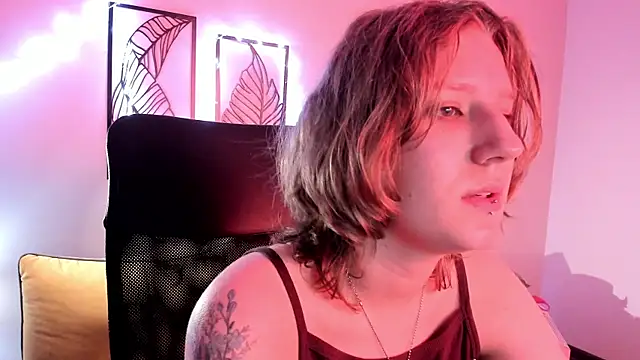 Snapshot of Hailey_Foxy chatting on 9, 11, 2025 Hailey Foxy online show from 9, 11, 2025