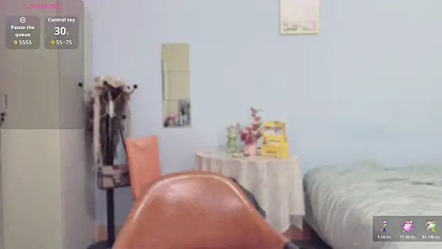 Snapshot of Sue101010 chatting on 17, 12, 2025 Sue101010 online show from 17, 12, 2025