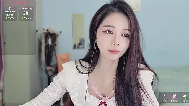 Snapshot of Sue101010 chatting on 20, 12, 2025 Sue101010 online show from 20, 12, 2025