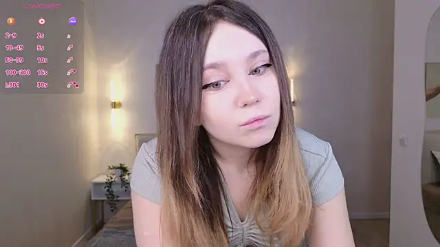 Snapshot of Lina_Glow chatting on 21, 4, 2026 Lina Glow online show from 21, 4, 2026