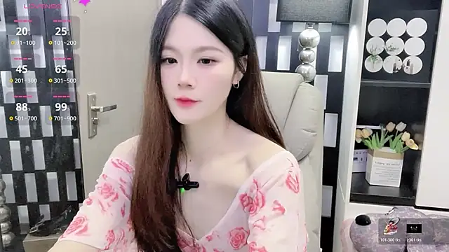 Yueyue-MM online show from 30, 10, 2025