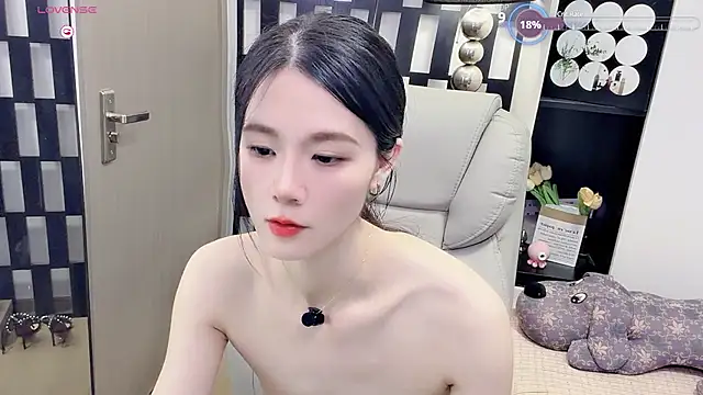 Yueyue-MM online show from 11, 6, 2026
