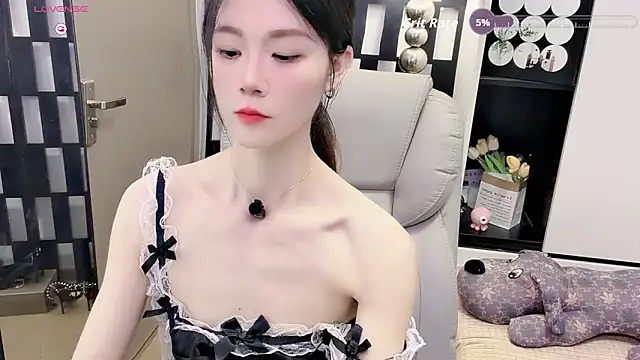 Yueyue-MM online show from 17, 6, 2026