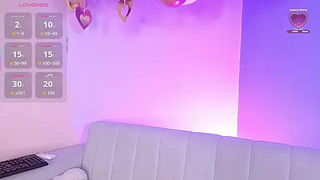 lourdes moon22 online show from 1, 12, 2025