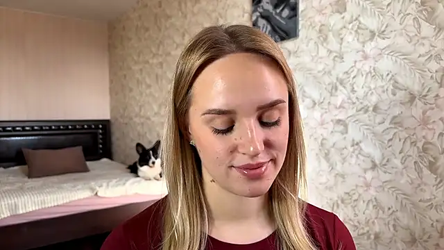Snapshot of ElisabetLorney chatting on 4, 10, 2025 ElisabetLorney online show from 4, 10, 2025
