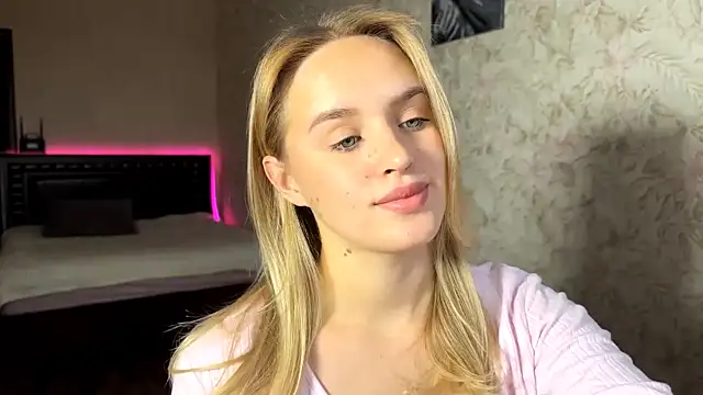 Snapshot of ElisabetLorney chatting on 10, 10, 2025 ElisabetLorney online show from 10, 10, 2025
