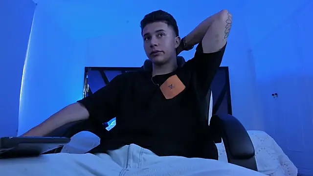 liaamsmiith  online show from 3, 2, 2026