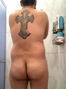 Snapshot of Alone1983 chatting on 15, 10, 2025 Alone1983 online show from 15, 10, 2025