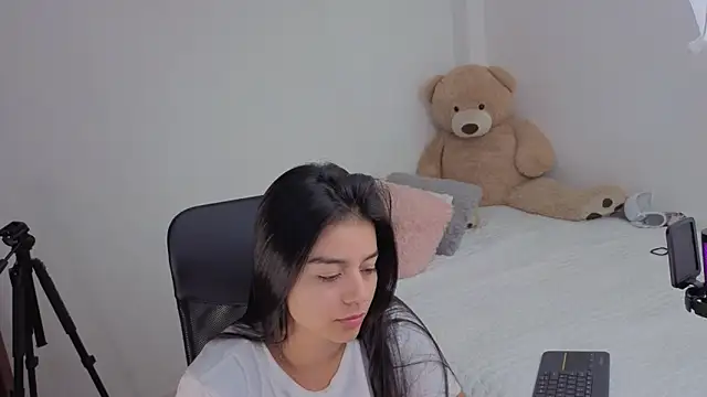 valerihouse online show from 17, 1, 2026