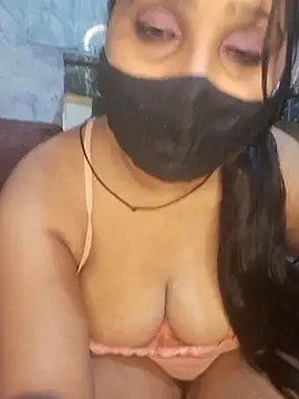 Snapshot of Minu_love chatting on 2, 4, 2026 Minu love online show from 2, 4, 2026