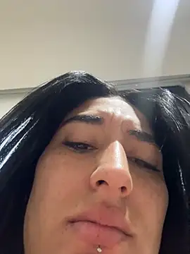 Scarlett 12 online show from 3, 10, 2025