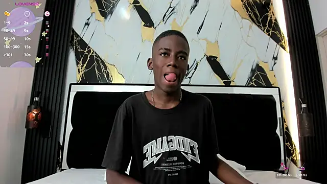 Snapshot of Alan_blacke chatting on 1, 11, 2025 Alan blacke online show from 1, 11, 2025