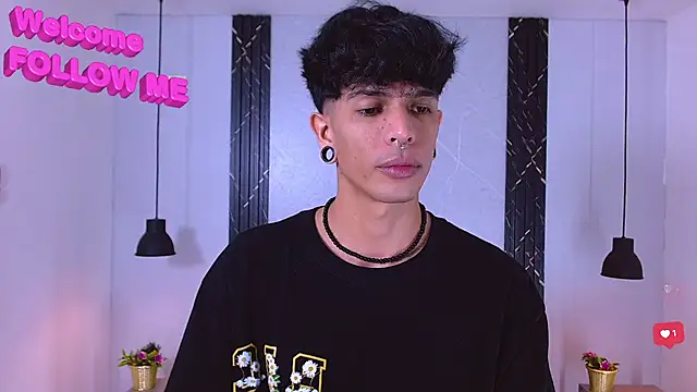 Snapshot of Franvill_Trato chatting on 16, 10, 2025 Franvill Trato online show from 16, 10, 2025