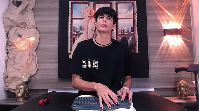 Snapshot of Franvill_Trato chatting on 25, 10, 2025 Franvill Trato online show from 25, 10, 2025