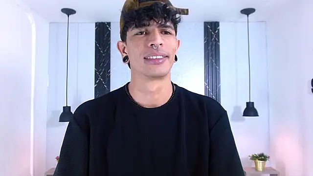 Snapshot of Franvill_Trato chatting on 27, 10, 2025 Franvill Trato online show from 27, 10, 2025