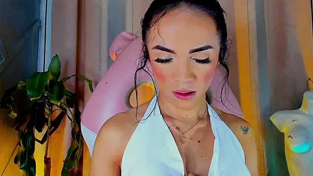 Snapshot of Cristal_Gem1 chatting on 13, 7, 2026 Cristal Gem1 online show from 13, 7, 2026
