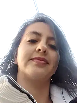 Snapshot of salo-rousee chatting on 10, 9, 2025 salo-rousee online show from 10, 9, 2025