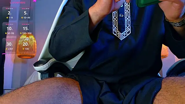 Snapshot of Thaiel_Fosteer chatting on 18, 3, 2026 Thaiel Fosteer online show from 18, 3, 2026