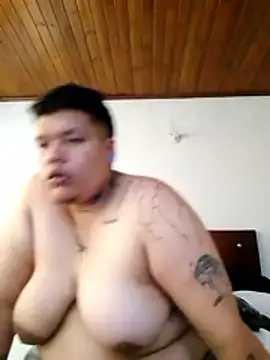 Yulian bigclit7 online show from 15, 12, 2025