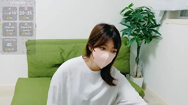 Snapshot of hinachuuu__D chatting on 24, 9, 2025 hinachuuu  D online show from 24, 9, 2025