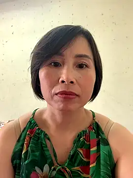 Hello Linchii online show from 11, 10, 2025