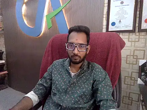 Snapshot of rahul_stripper chatting on 25, 10, 2025 rahul stripper online show from 25, 10, 2025