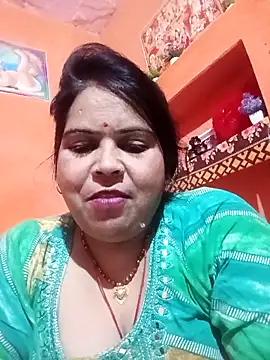 Snapshot of Love66w chatting on 8, 9, 2025 Love66w online show from 8, 9, 2025