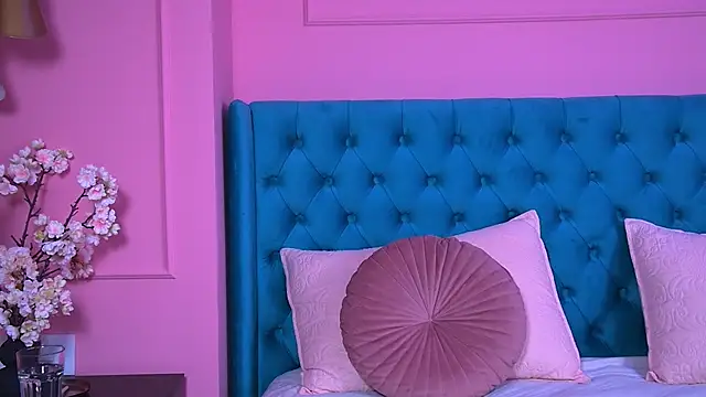 AlyraRose online show from 7, 10, 2025