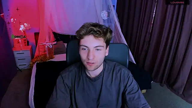 Snapshot of joseph_bear_ chatting on 6, 1, 2026 joseph bear online show from 6, 1, 2026