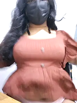 Snapshot of BeautyGirl_sara chatting on 10, 10, 2025 BeautyGirl sara online show from 10, 10, 2025