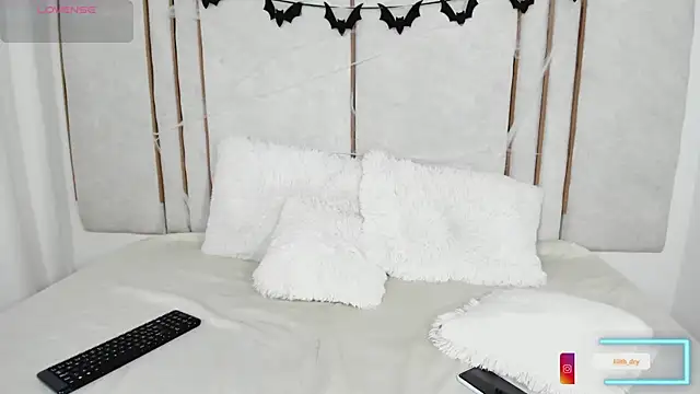 Snapshot of Lilith_dry chatting on 30, 10, 2025 Lilith dry online show from 30, 10, 2025