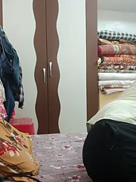 riyamore9623 online show from 15, 3, 2026