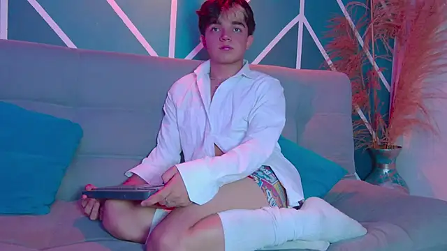 LucaDelart online show from 26, 9, 2025