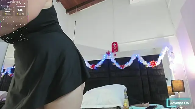 EvamilfXXX online show from 2, 12, 2025