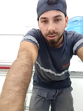 Snapshot of Lushakuiron1 chatting on 20, 12, 2025 Lushakuiron1 online show from 20, 12, 2025