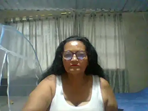 Snapshot of _Cristal chatting on 2, 10, 2025  Cristal online show from 2, 10, 2025