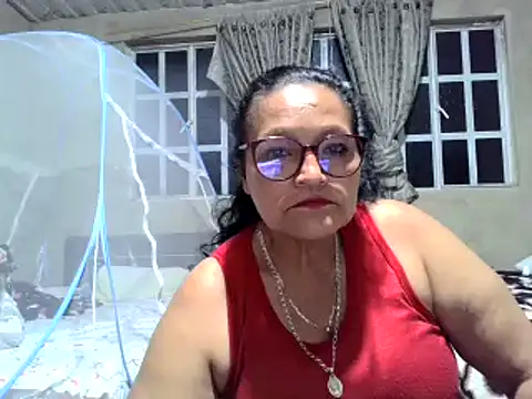 Snapshot of _Cristal chatting on 14, 10, 2025  Cristal online show from 14, 10, 2025
