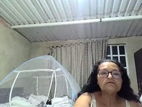 Snapshot of _Cristal chatting on 23, 10, 2025  Cristal online show from 23, 10, 2025