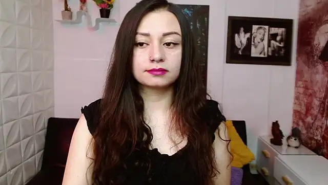 Snapshot of Eva_Roussell chatting on 16, 4, 2026 Eva Roussell online show from 16, 4, 2026