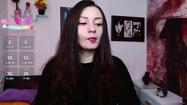 Snapshot of Eva_Roussell chatting on 20, 4, 2026 Eva Roussell online show from 20, 4, 2026