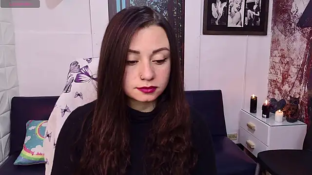 Snapshot of Eva_Roussell chatting on 9, 5, 2026 Eva Roussell online show from 9, 5, 2026