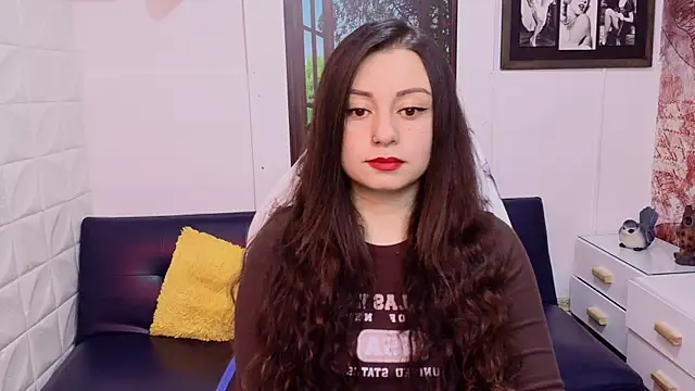 Snapshot of Eva_Roussell chatting on 23, 5, 2026 Eva Roussell online show from 23, 5, 2026