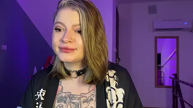 Mia Kamp online show from 11, 9, 2025