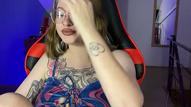 Mia Kamp online show from 29, 9, 2025