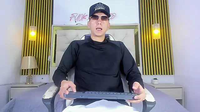 sammysex  online show from 9, 9, 2025