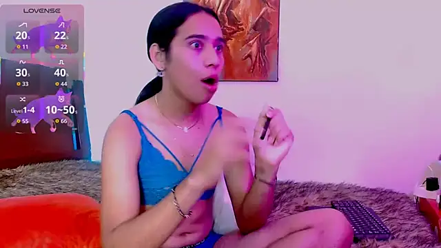 Ashleypetite  online show from 22, 10, 2025